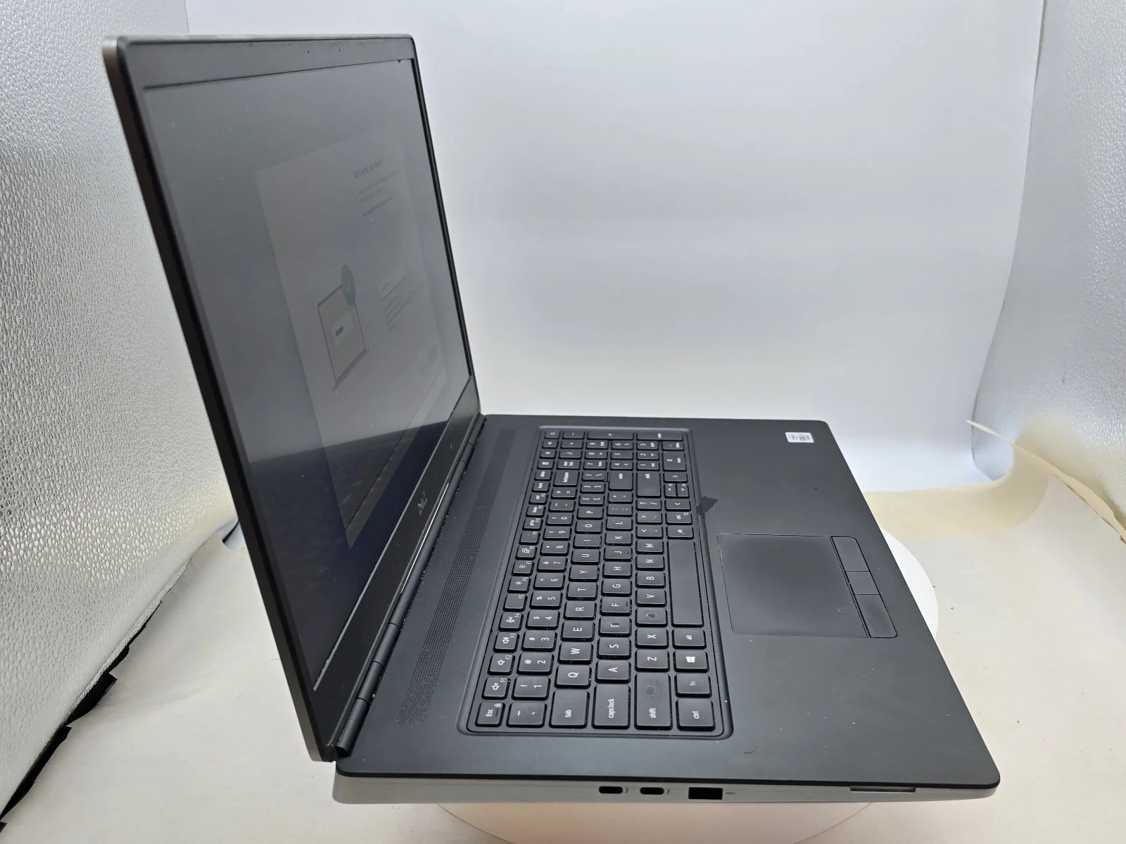 Dell Precision 7550 | i7, 32GB RAM, Quadro T1000, Win 11 Pro - AE Laptop image 7