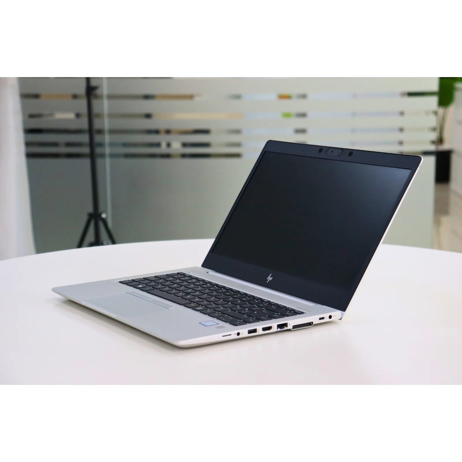 HP ELITEBOOK 840 G6: 8th Gen i7, 16GB RAM, 512GB SSD - Gray - Unit 00711
