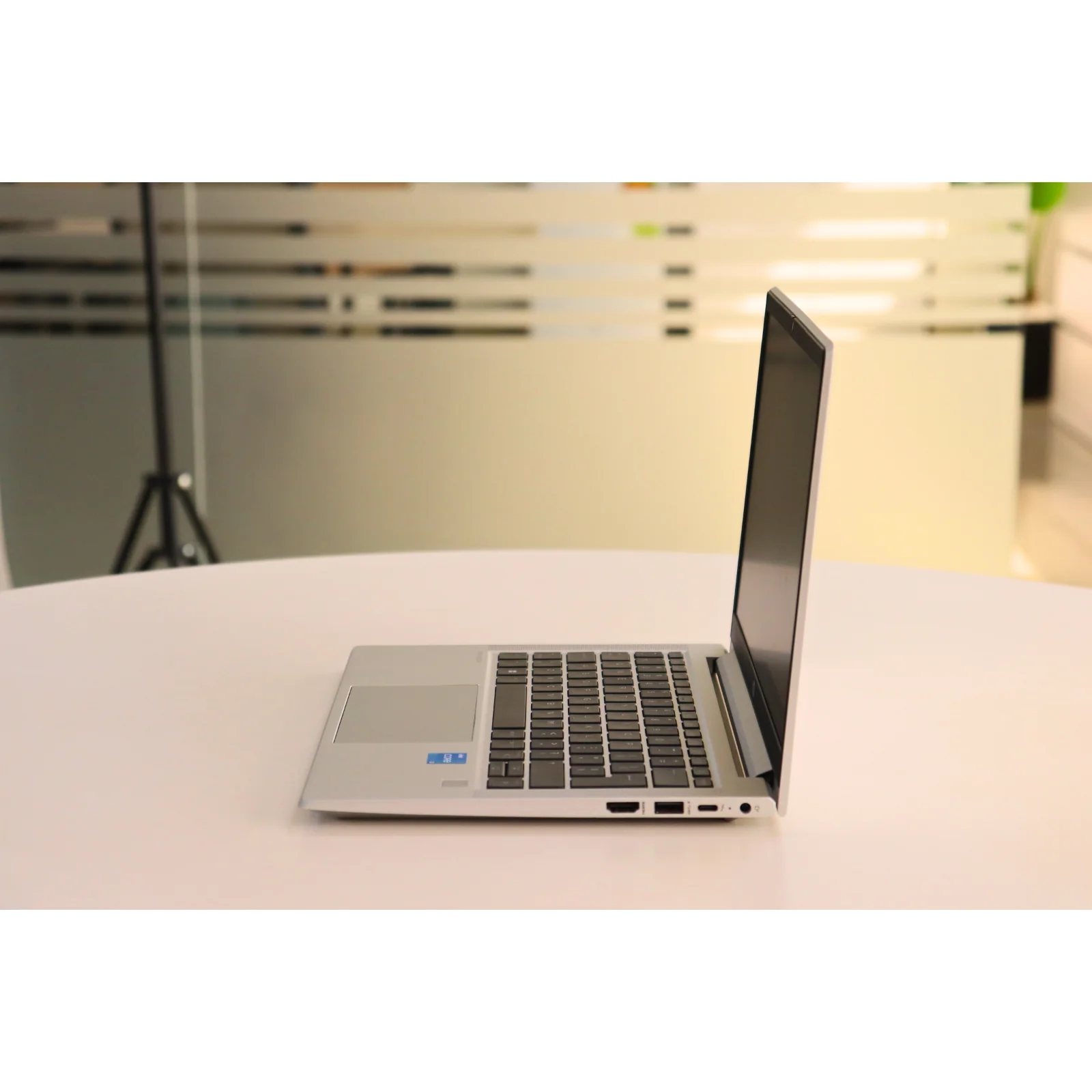 HP PROBOOK 630 G8: 11th Gen i3, 16GB RAM, 256GB SSD - Gray - Unit 00271 - AE Laptop image 4