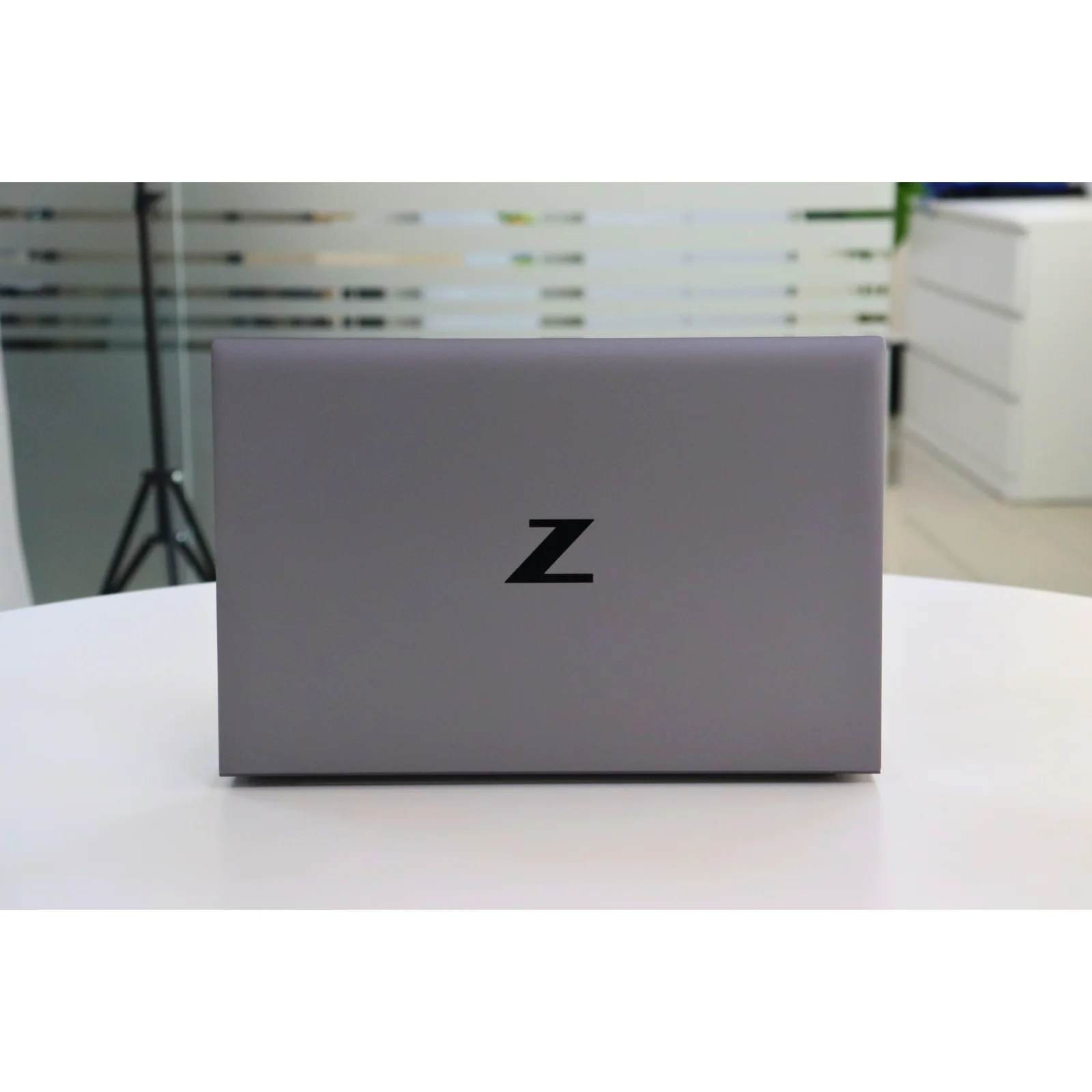 HP ZBOOK FIREFLY 14 G8: 11th Gen i7, 16GB RAM, 256GB SSD - Gray - Unit 98759 - AE Laptop image 6