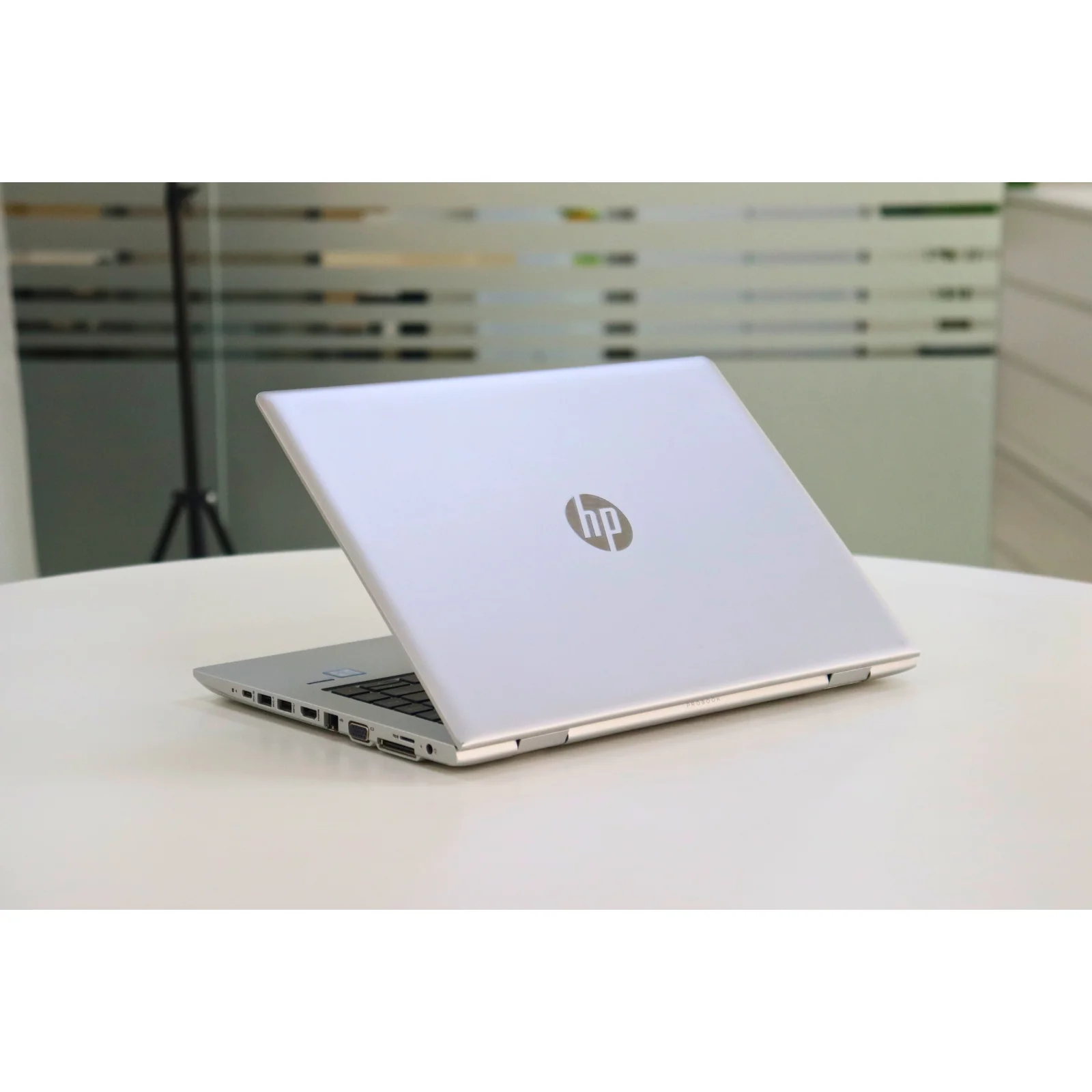 HP PROBOOK 640 G4: 8th Gen i5, 8GB RAM, 256GB SSD - Gray - Unit 96185 - AE Laptop image 5