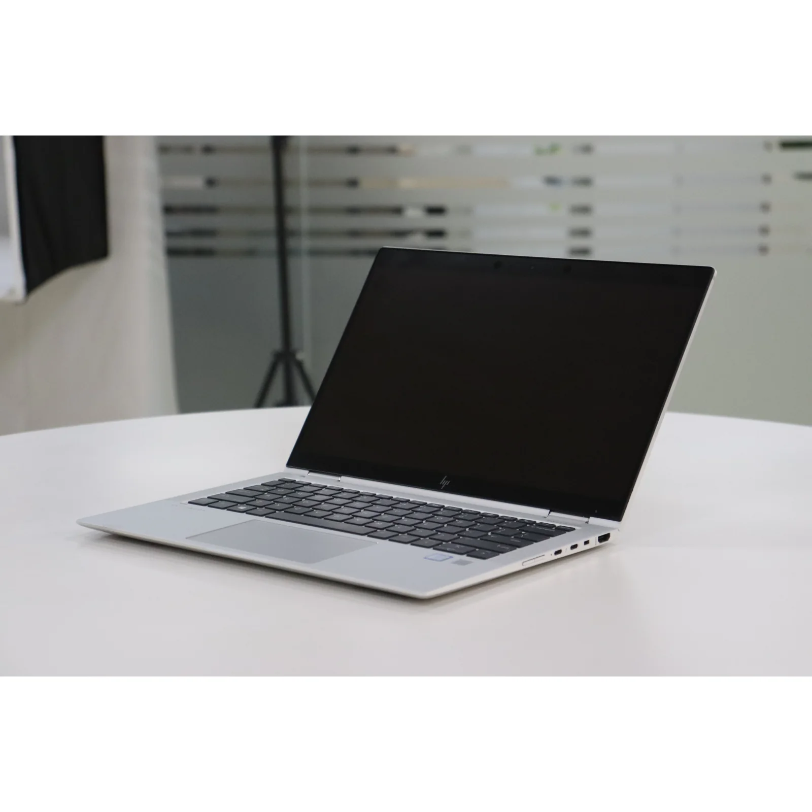 HP ELITEBOOK X360 1030 G4: 8th Gen i5, 16GB RAM, 256GB SSD - Gray - Unit 71840