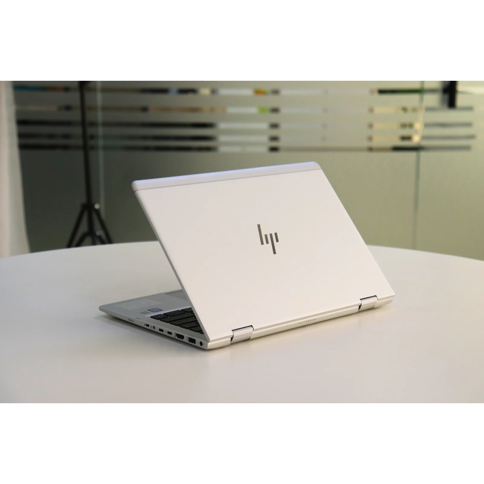 HP ELITEBOOK X360 830 G6: 8th Gen i5, 8GB RAM, 256GB SSD - Gray - Unit 95733 - AE Laptop image 5