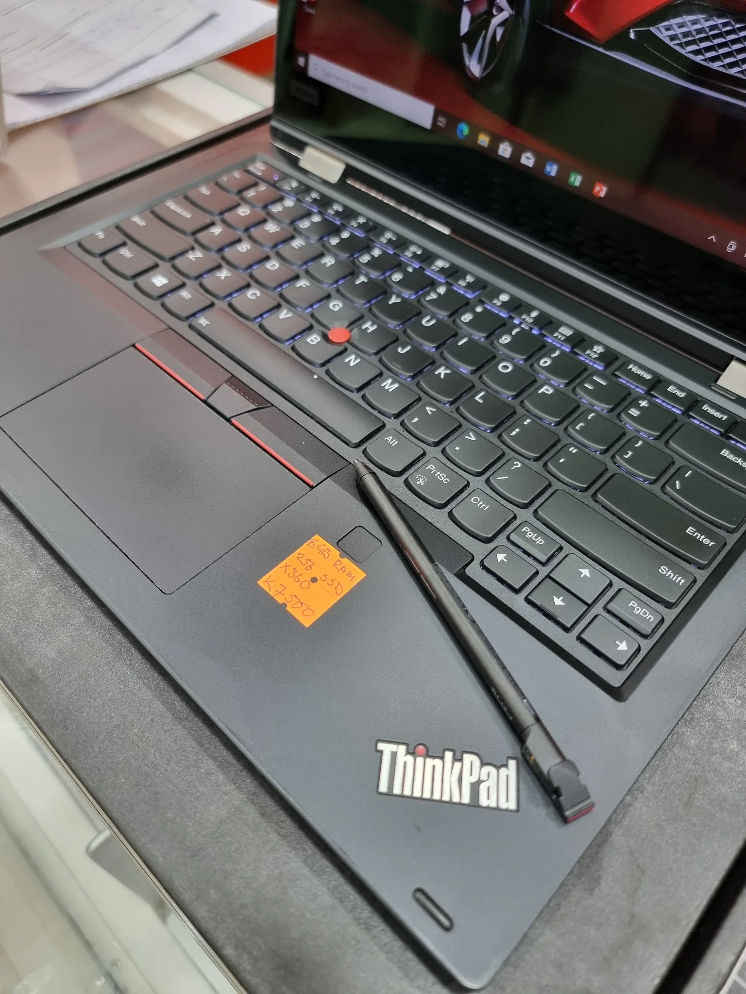 Lenovo ThinkPad Yoga L390 | Core i5 8th Gen | 16GB RAM 512GB SSD - AE Laptop image 6
