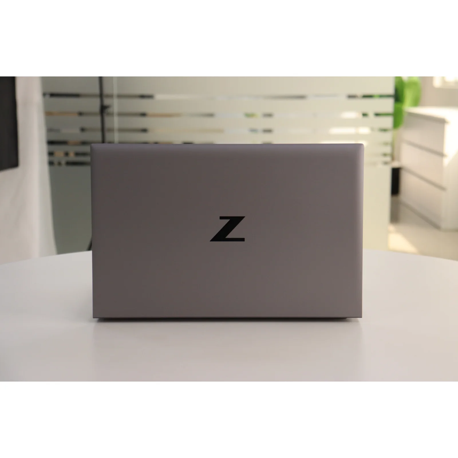 HP ZBOOK FIREFLY G8: 11th Gen i5, 16GB RAM, 512GB SSD - Gray - Unit 96225 - AE Laptop image 6