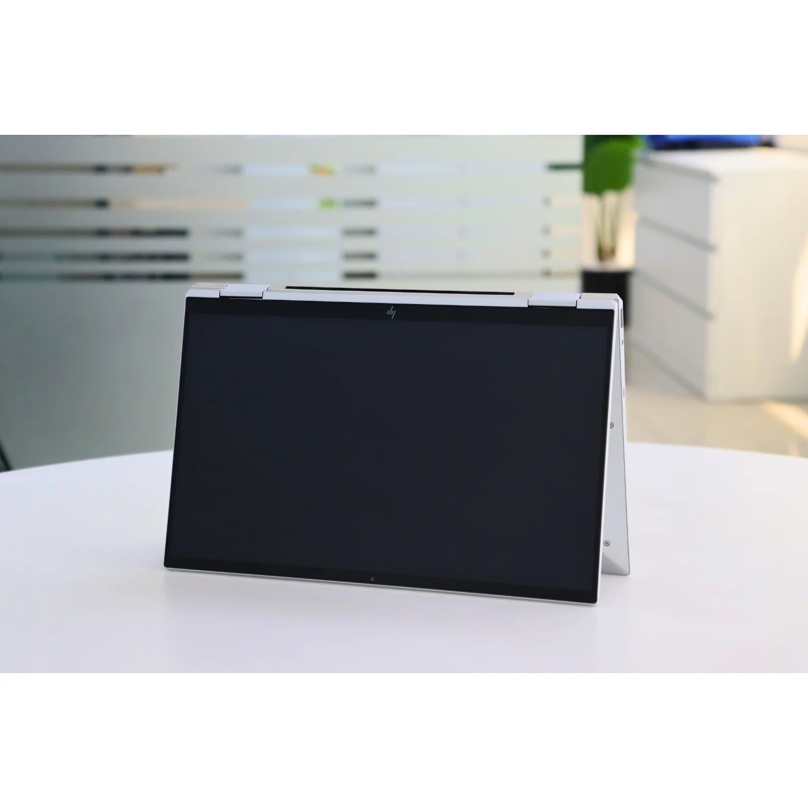 HP ELITEBOOK X360 1030 G8: 11th Gen i5, 16GB RAM, 256GB SSD - Gray - Unit 98727 - AE Laptop image 5