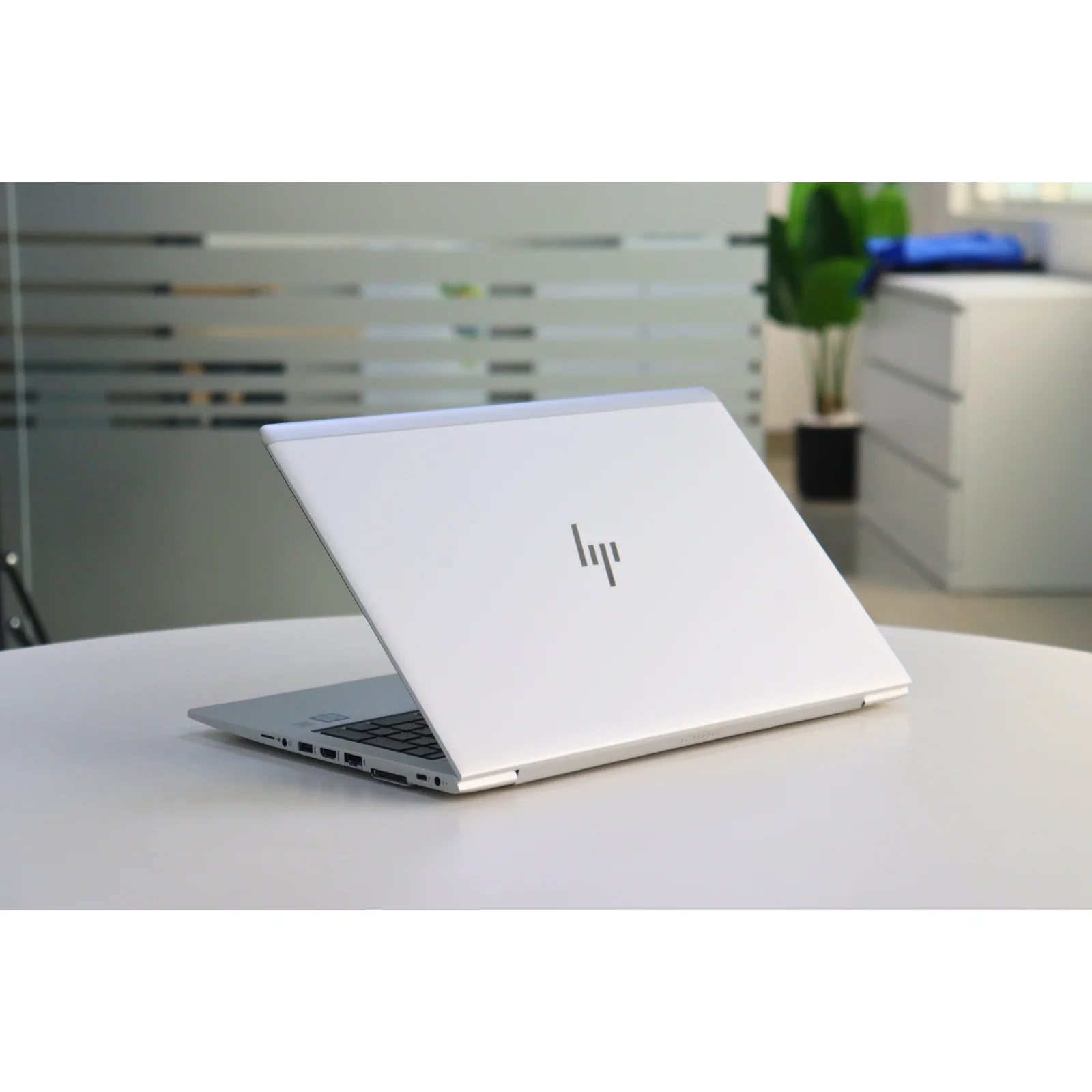HP ELITEBOOK 850 G6: 8th Gen i5, 8GB RAM, 256GB SSD - Gray - Unit 01380 - AE Laptop image 5