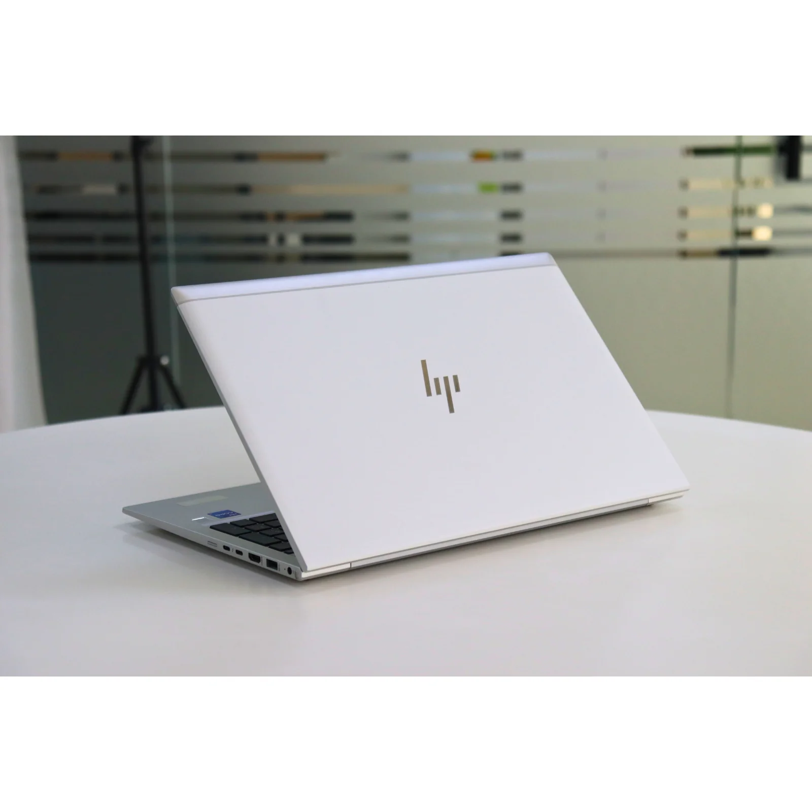HP ELITEBOOK 850 G8: 11th Gen i7, 16GB RAM, 512GB SSD - Gray - Unit 01773 - AE Laptop image 5