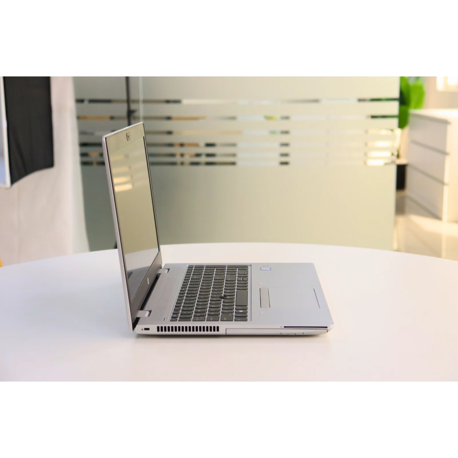 HP PROBOOK 650 G5: Intel Core i5, 8th Gen, 8GB RAM, 512GB SSD - AE Laptop image 3
