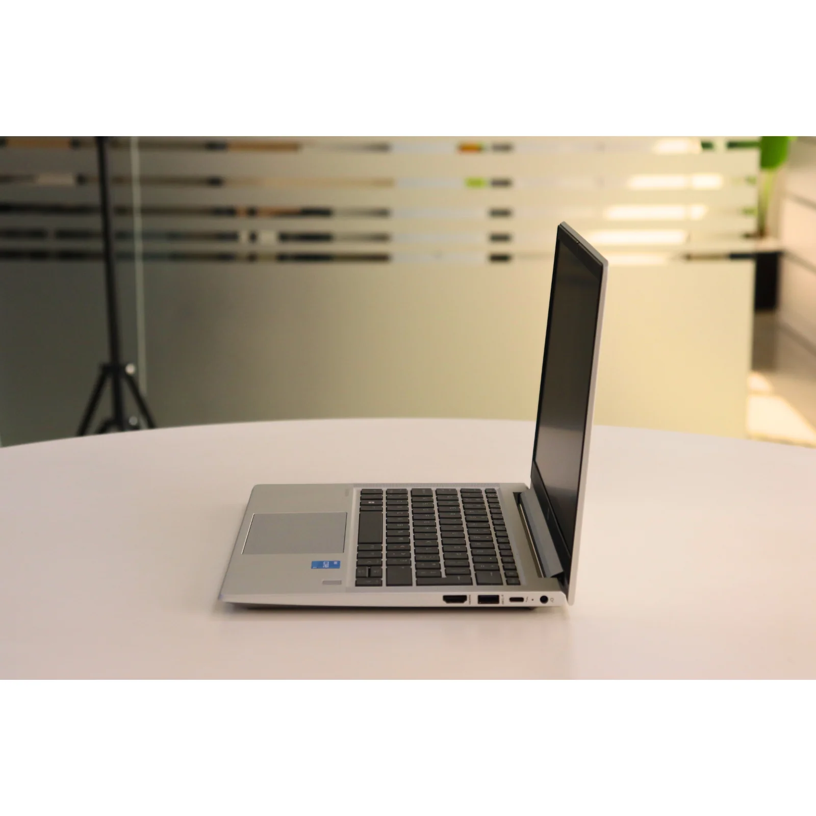 HP PROBOOK 630 G8: 11th Gen i3, 16GB RAM, 256GB SSD - Gray - Unit 01438 - AE Laptop image 4