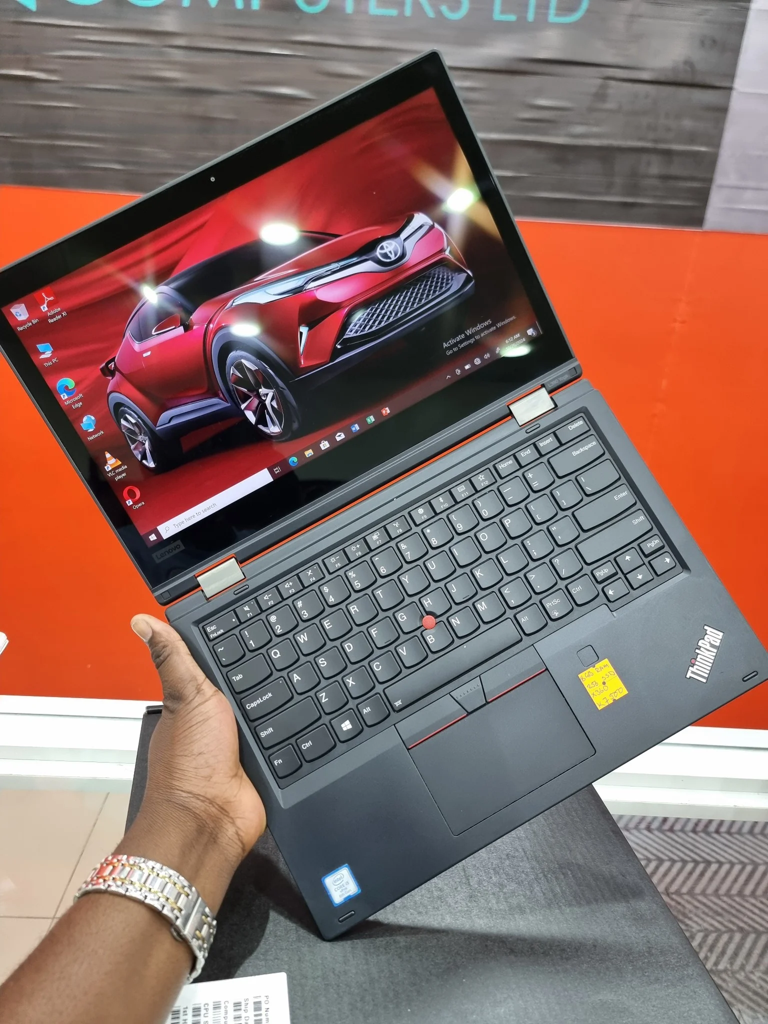 Lenovo ThinkPad Yoga L390 | Core i5 8th Gen | 16GB RAM 512GB SSD - AE Laptop image 3