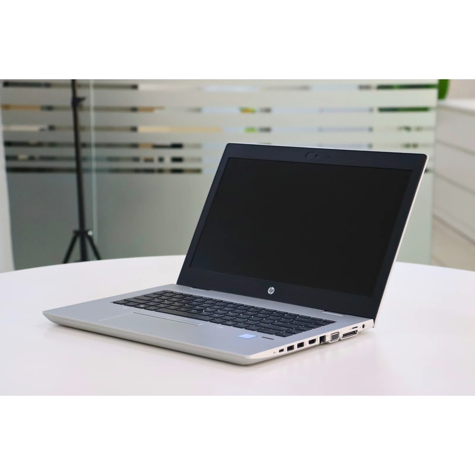 HP PROBOOK 640 G4: 8th Gen i5, 8GB RAM, 256GB SSD - Gray - Unit 96183