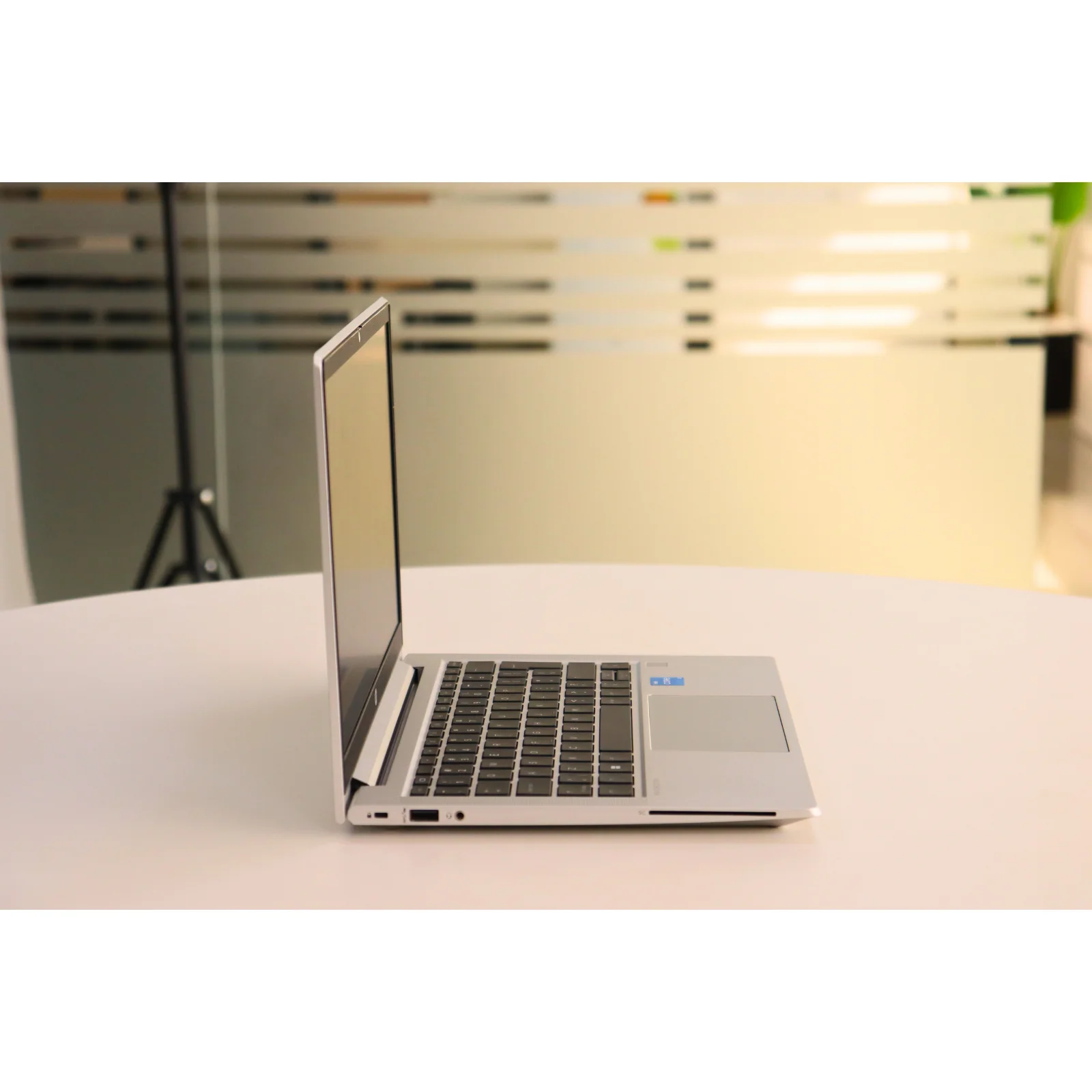 HP PROBOOK 630 G8: 11th Gen i3, 16GB RAM, 256GB SSD - Gray - Unit 00271 - AE Laptop image 3