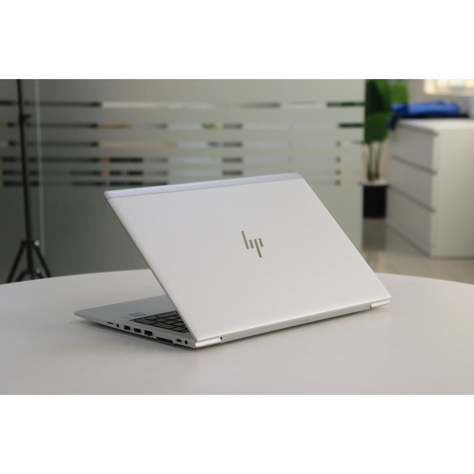 HP ELITEBOOK 850 G6: 8th Gen i5, 8GB RAM, 256GB SSD - Gray - Unit 01757 - AE Laptop image 5
