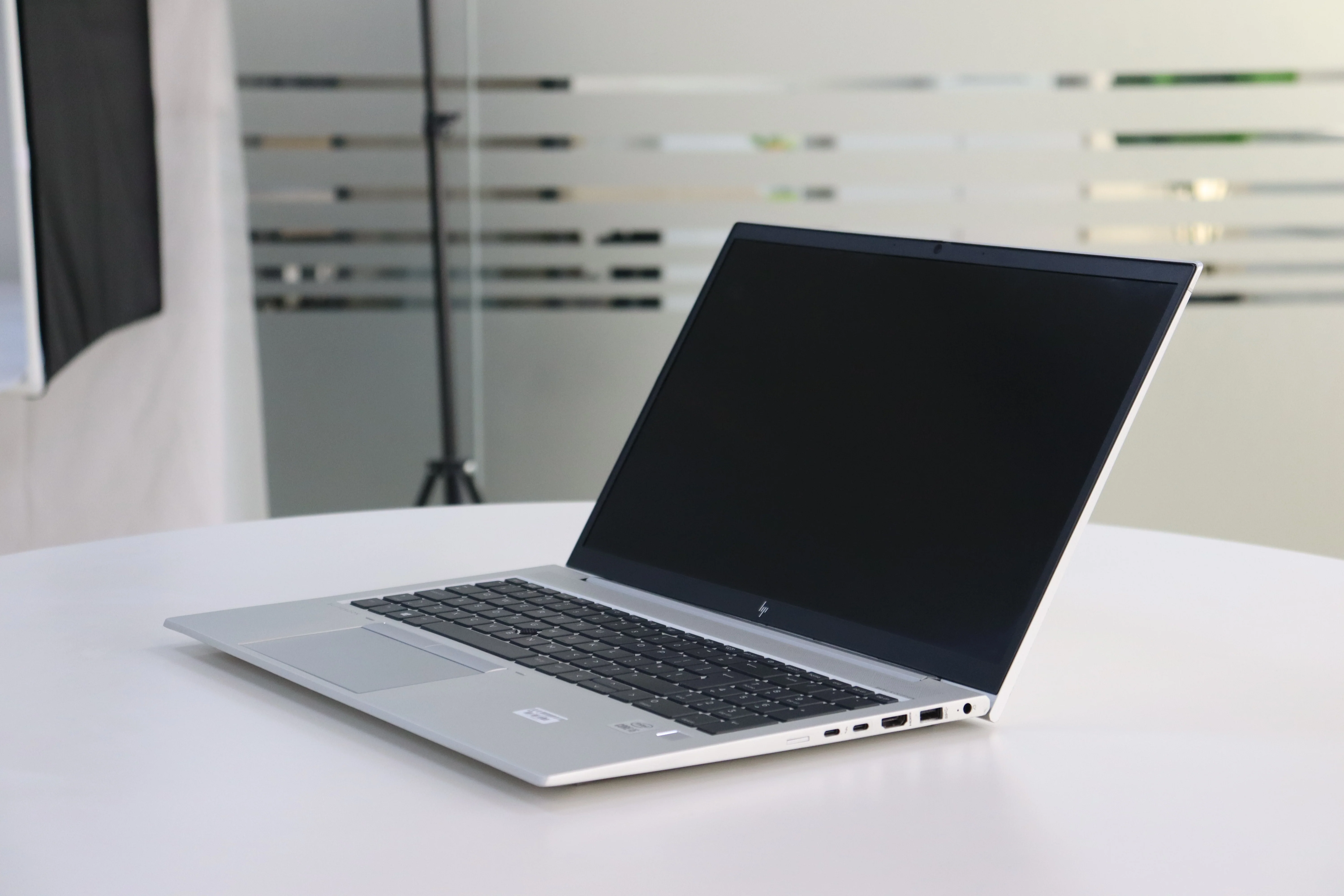 HP EliteBook 850 G7: Intel Core i5, 10th Gen, 8GB RAM, 256GB SSD - Gray - Unit 00452