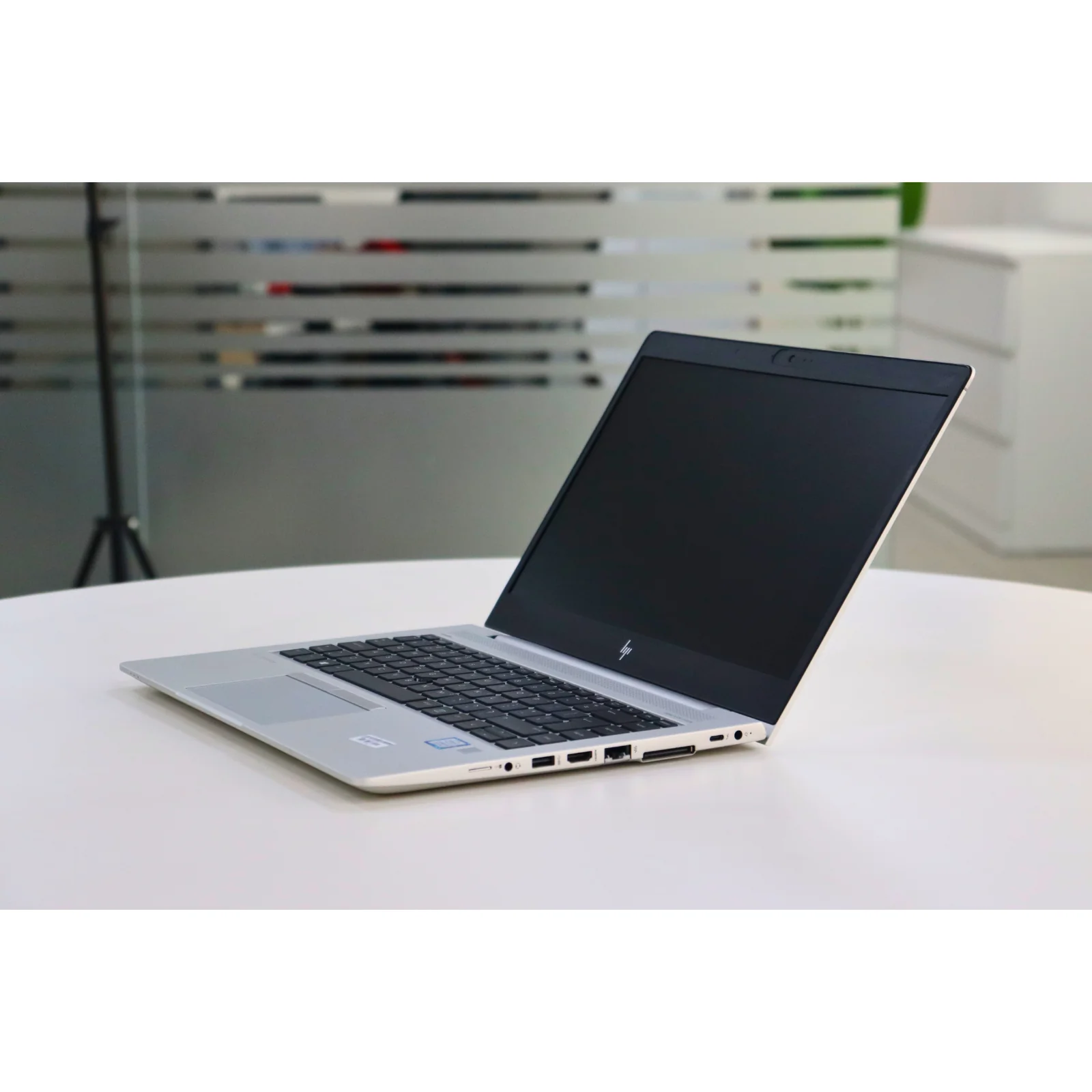 HP ELITEBOOK 840 G6: 8th Gen i5, 8GB RAM, 256GB SSD - Gray - Unit 00634