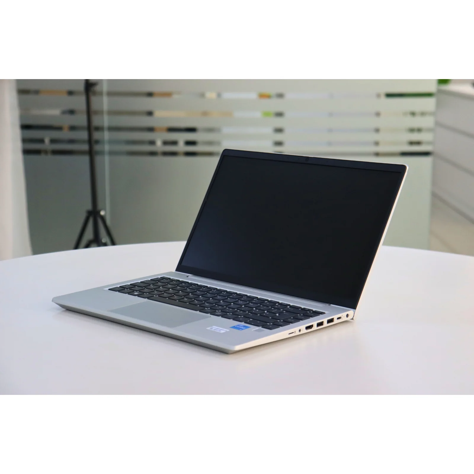 HP PROBOOK 640 G8: 11th Gen i5, 16GB RAM, 256GB SSD - Gray - Unit 01238