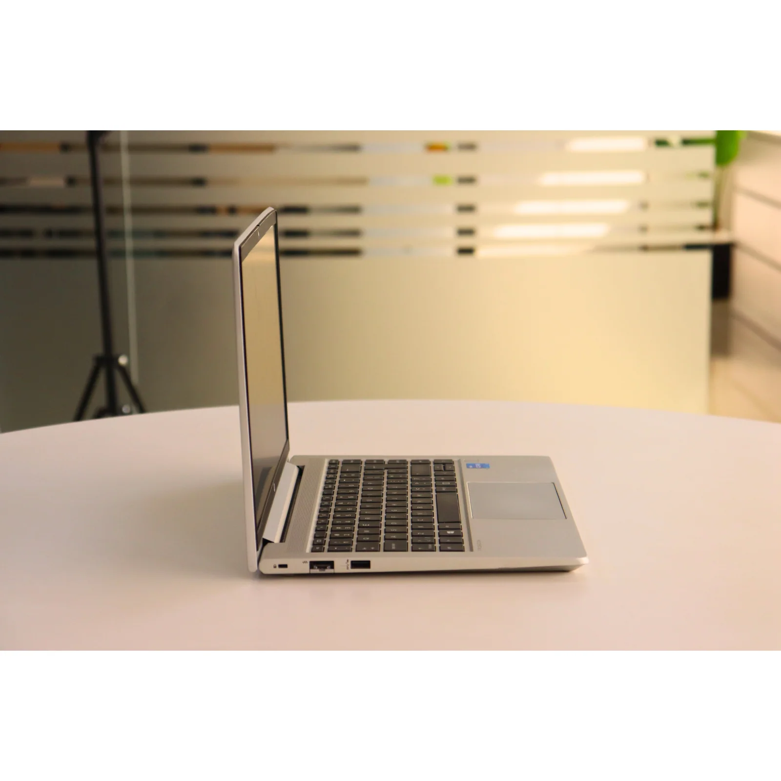 HP PROBOOK 440 G8: 11th Gen i5, 8GB RAM, 256GB SSD - AE Laptop image 3