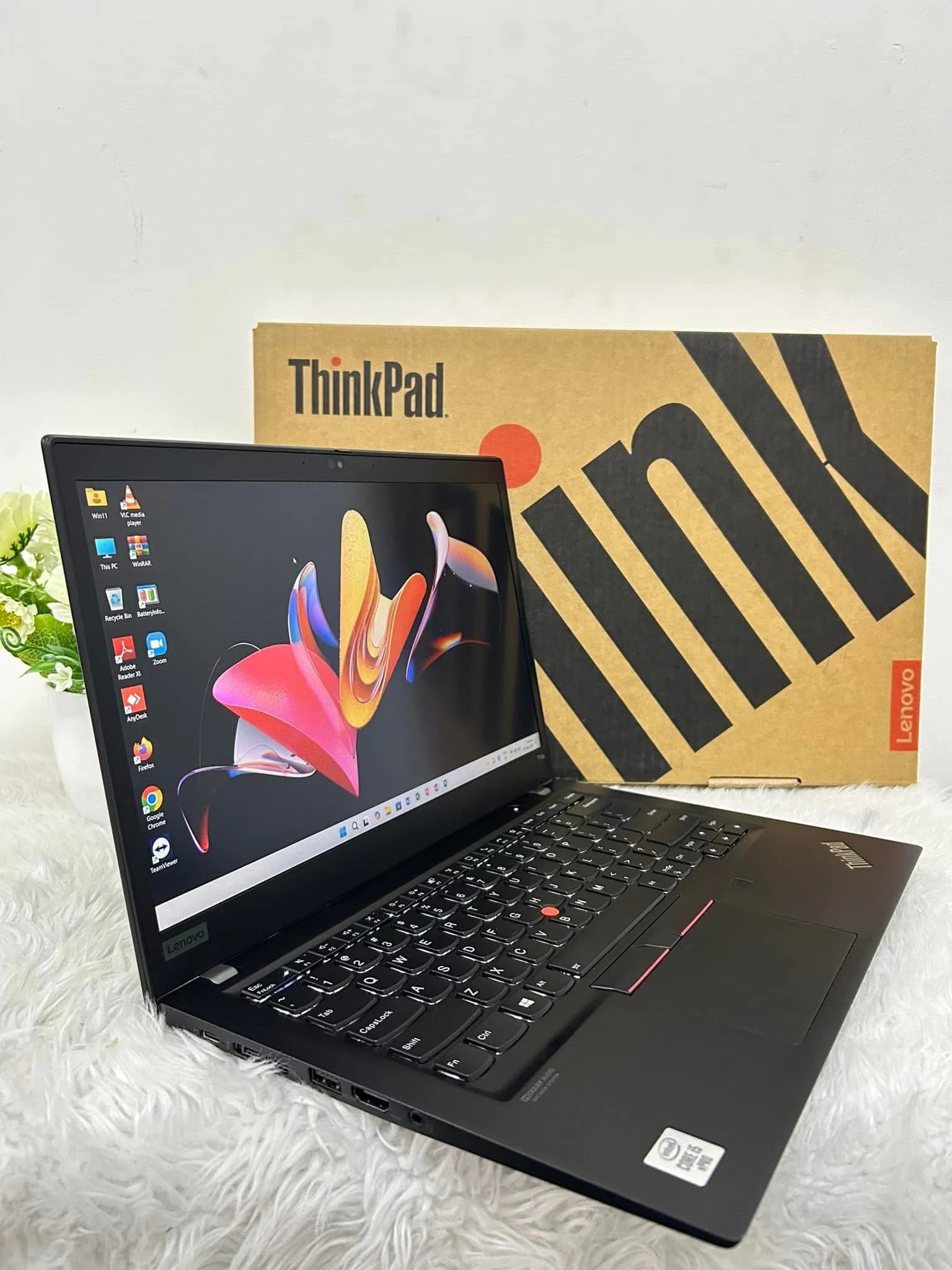 Lenovo ThinkPad T14s 10th Genration | 16GB 512GB SSD - AE Laptop image 5