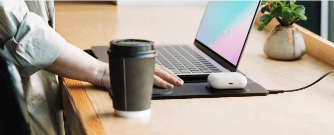 4 in 1 Wiresless Charging Laptop Sleeve - AE Laptop image 4