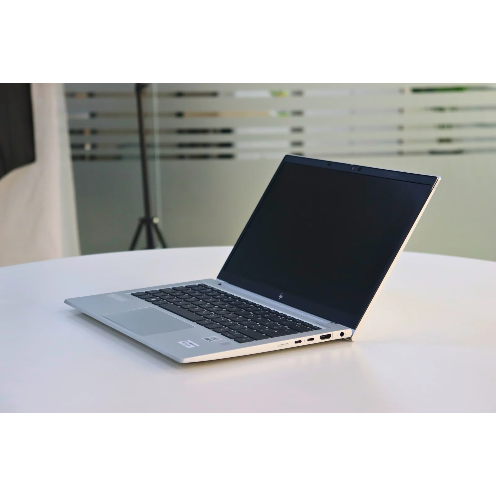HP ELITEBOOK 830 G7: 10th Gen i5, 16GB RAM, 256GB SSD - Gray - Unit 00449