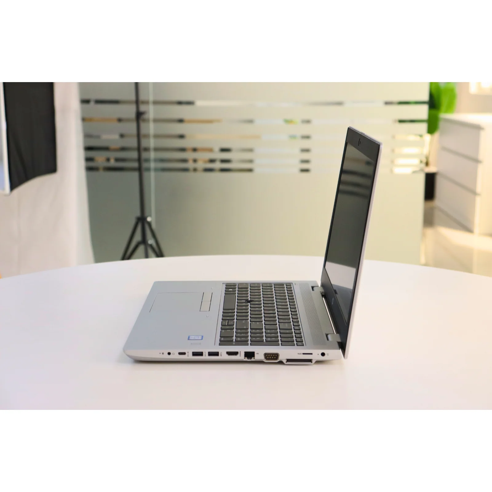 HP PROBOOK 650 G5: Intel Core i5, 8th Gen, 8GB RAM, 512GB SSD - AE Laptop image 4