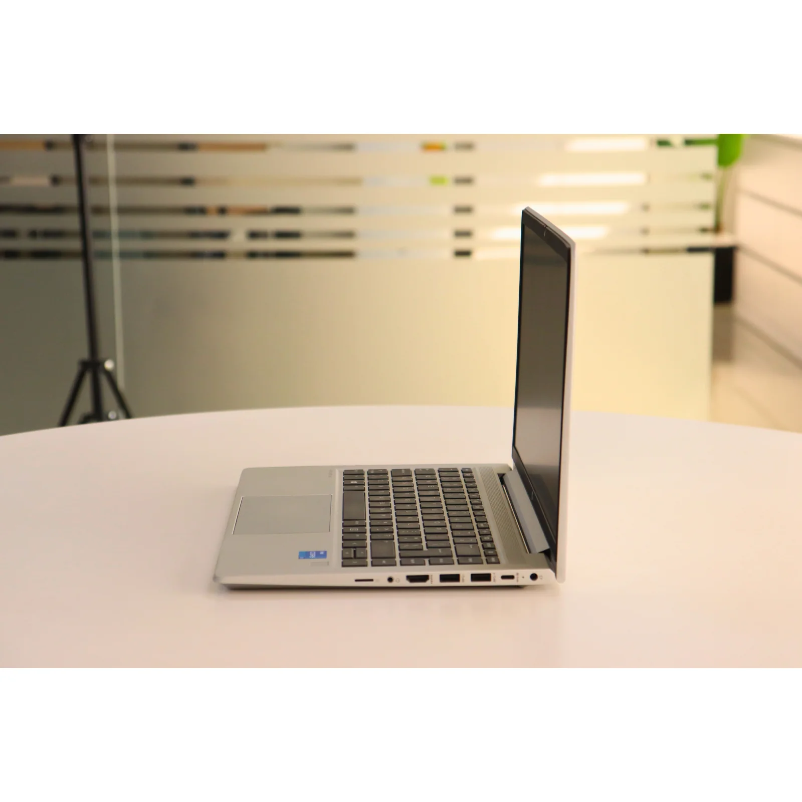 HP PROBOOK 440 G8: 11th Gen i5, 8GB RAM, 256GB SSD - AE Laptop image 4