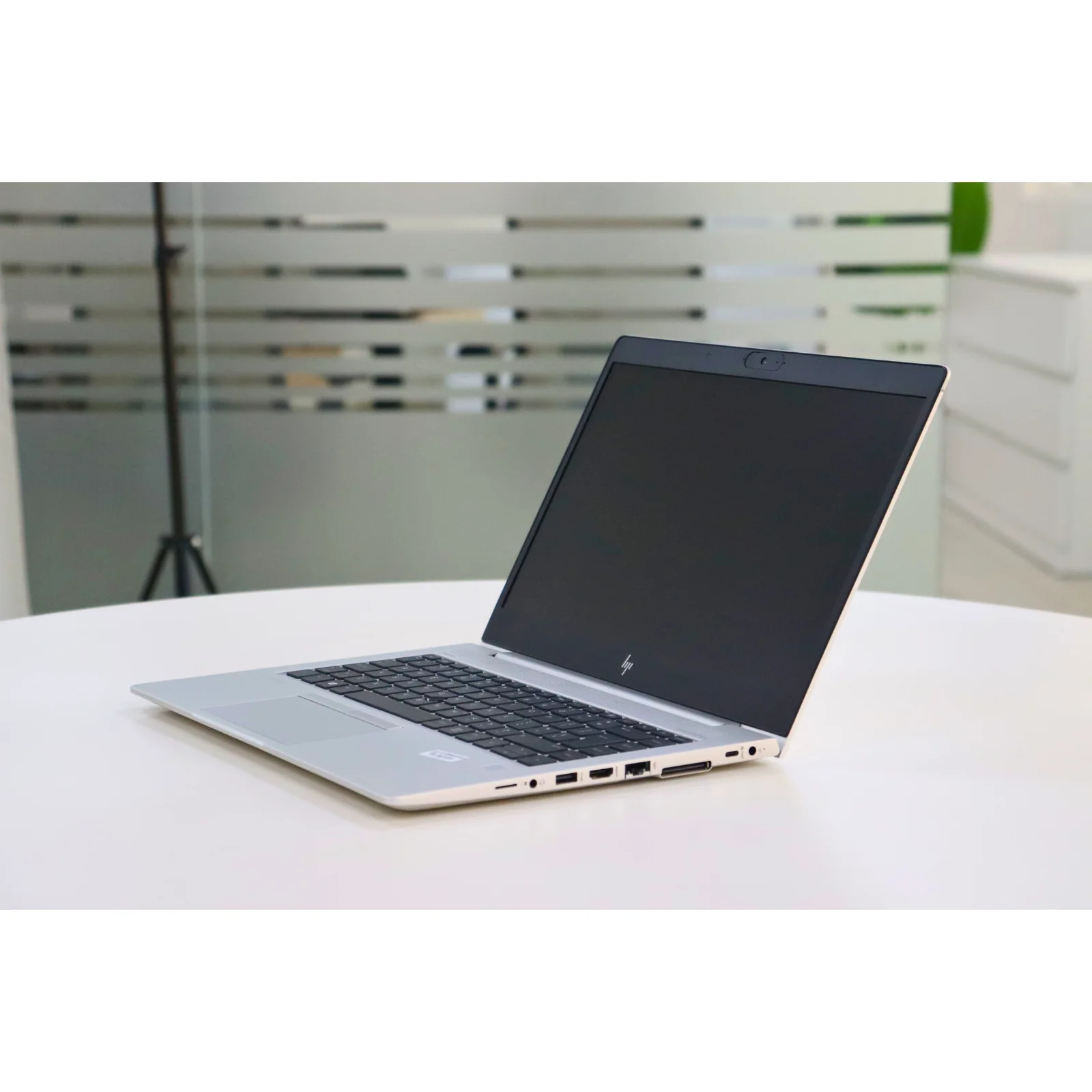 HP ELITEBOOK 745 G5: AMD, 8GB RAM, 256GB SSD - Silver - Unit 01122