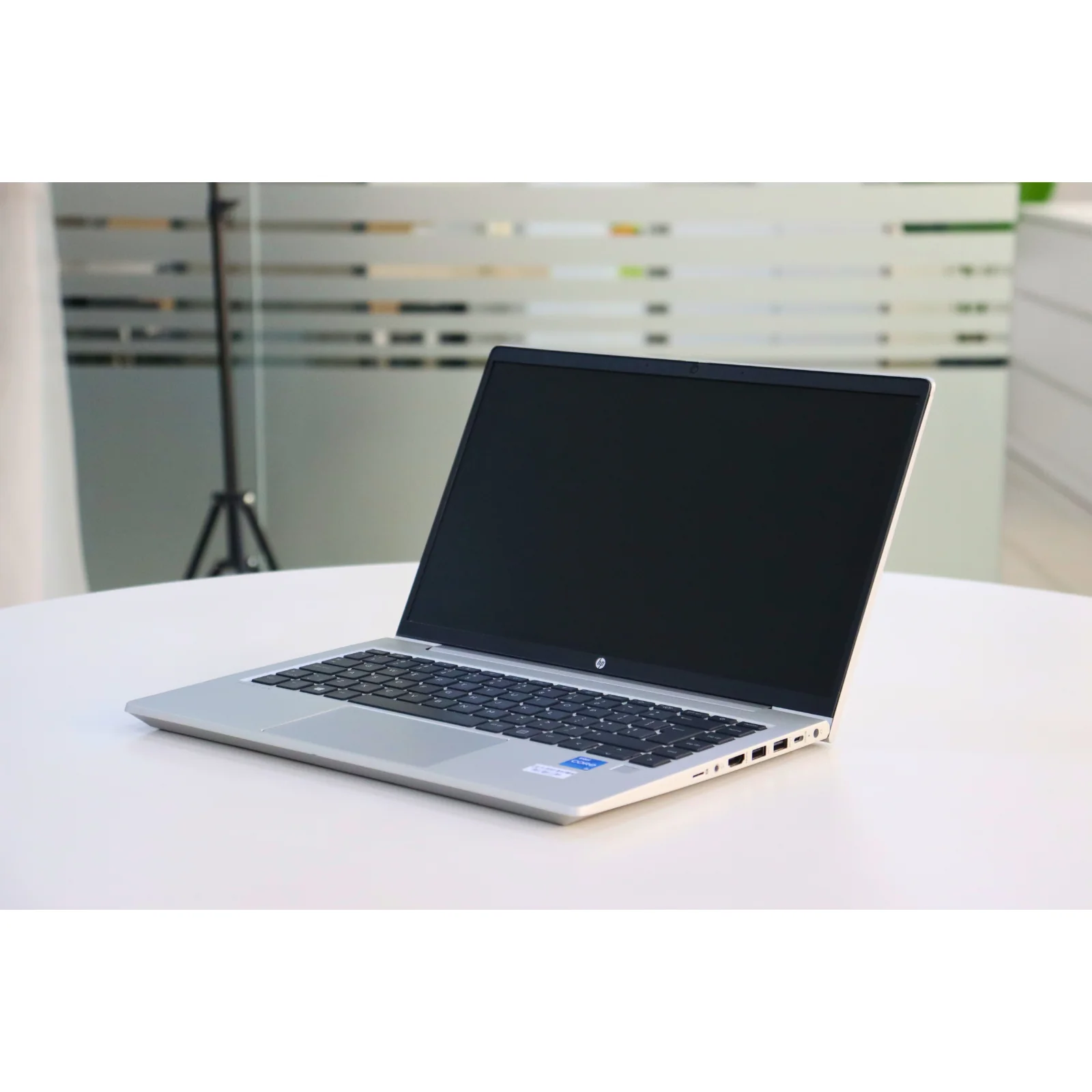 HP PROBOOK 640 G8: 11th Gen i5, 16GB RAM, 256GB SSD - Gray - Unit 00908