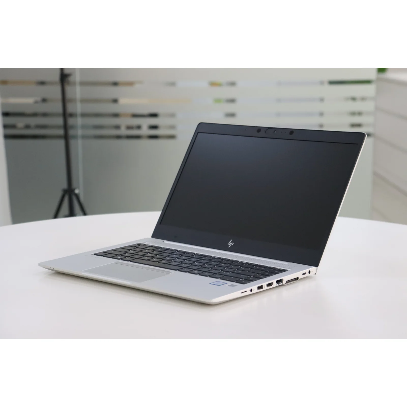 HP ELITEBOOK 840 G6: 8th Gen i7, 16GB RAM, 512GB SSD - Gray - Unit 95737
