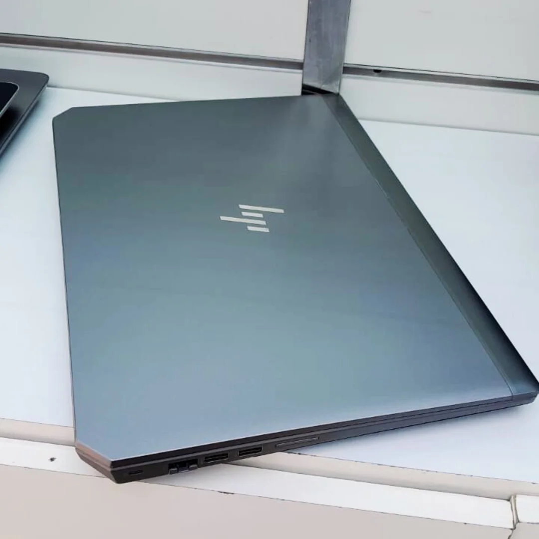 HP Zbook G5 WorkStation | Core i7-8th Gen | 16 x 512 GB | 15.6" | 4GB NVIDIA Graphics