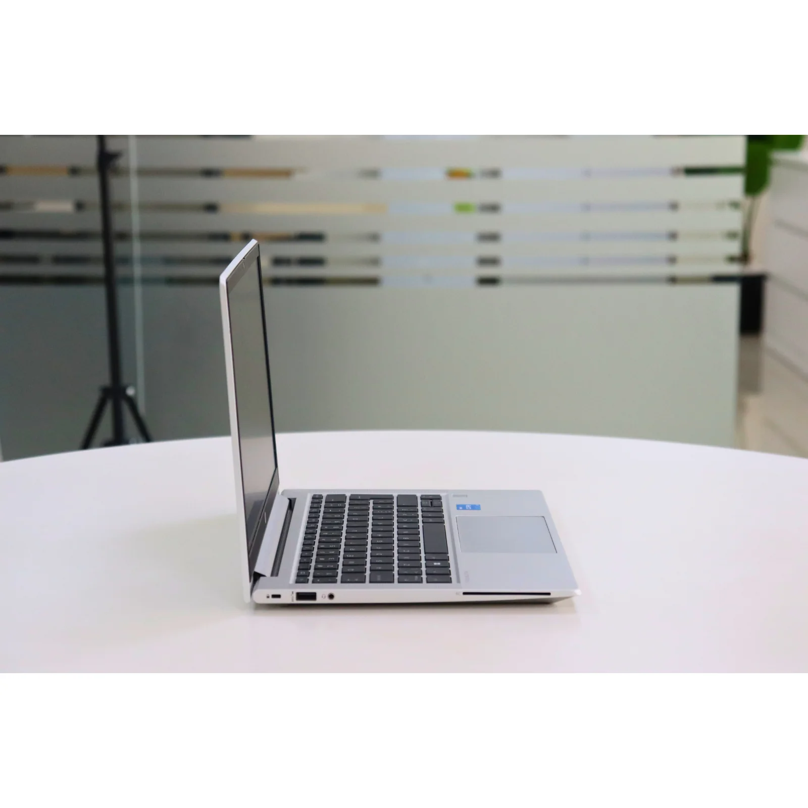 HP PROBOOK 630 G8: 11th Gen i3, 16GB RAM, 256GB SSD - Gray - Unit 00226 - AE Laptop image 3