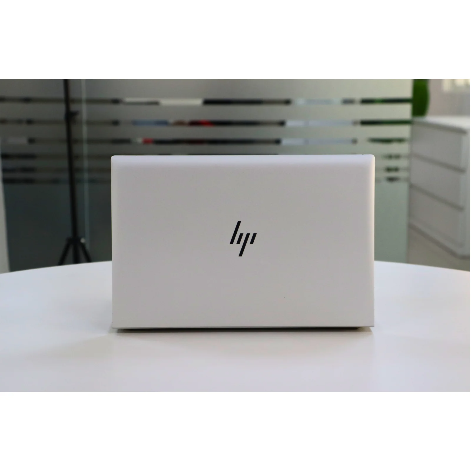 HP ELITEBOOK 845 G8:AMD RYZEN 3, 16GB RAM, 256GB SSD - Silver - Unit 00301 - AE Laptop image 6