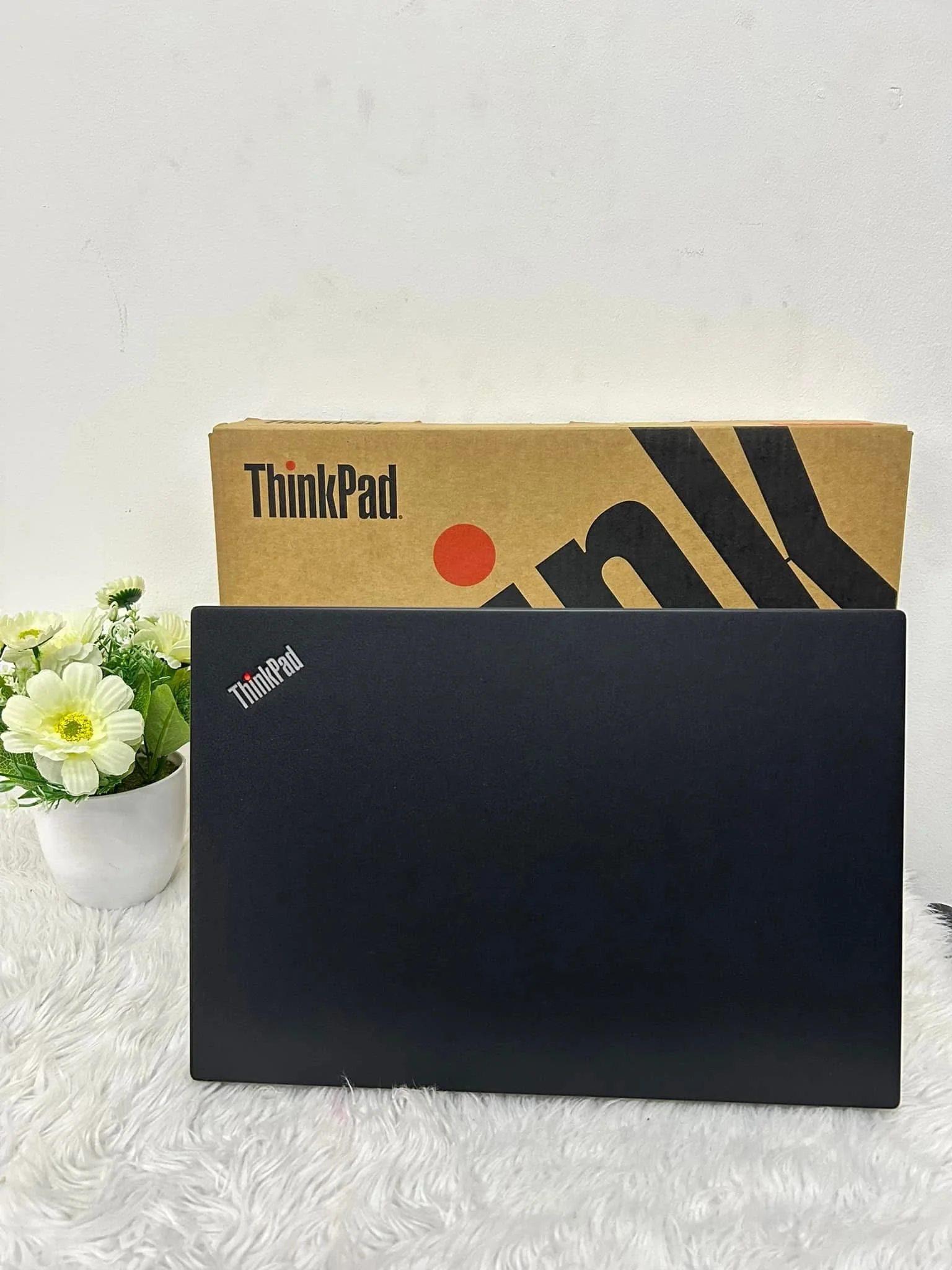 Lenovo ThinkPad T14s 10th Genration | 16GB 512GB SSD - AE Laptop image 7