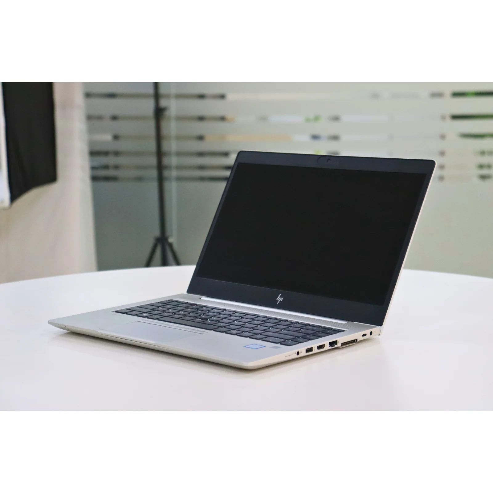 HP ELITEBOOK 840 G6: 8th Gen i5, 8GB RAM, 256GB SSD - Gray - Unit 00220