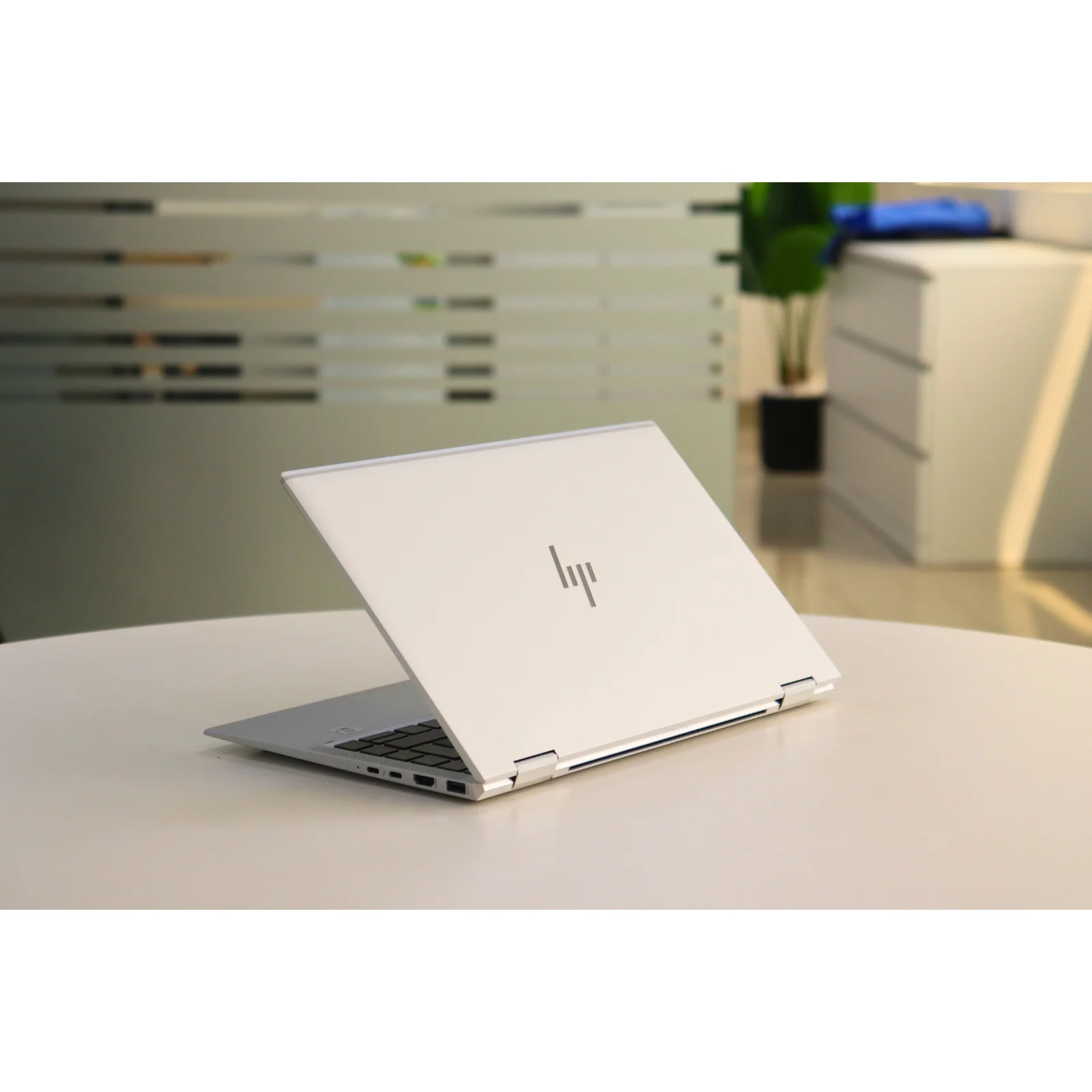 HP ELITEBOOK X360 1040 G7: 10th Gen i7, 16GB RAM, 512GB SSD - AE Laptop image 5