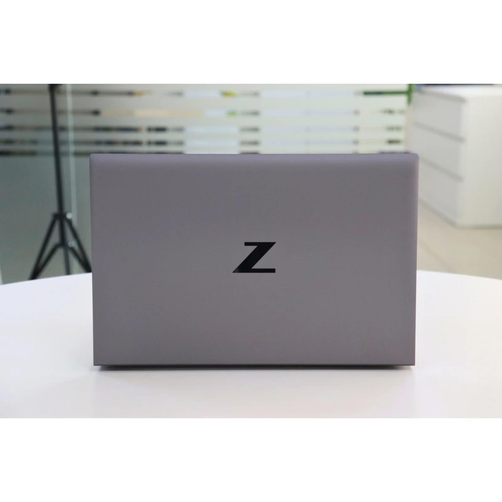 HP ZBOOK FIREFLY 14 G8: 11th Gen i7, 16GB RAM, 256GB SSD - Gray - Unit 98757 - AE Laptop image 6