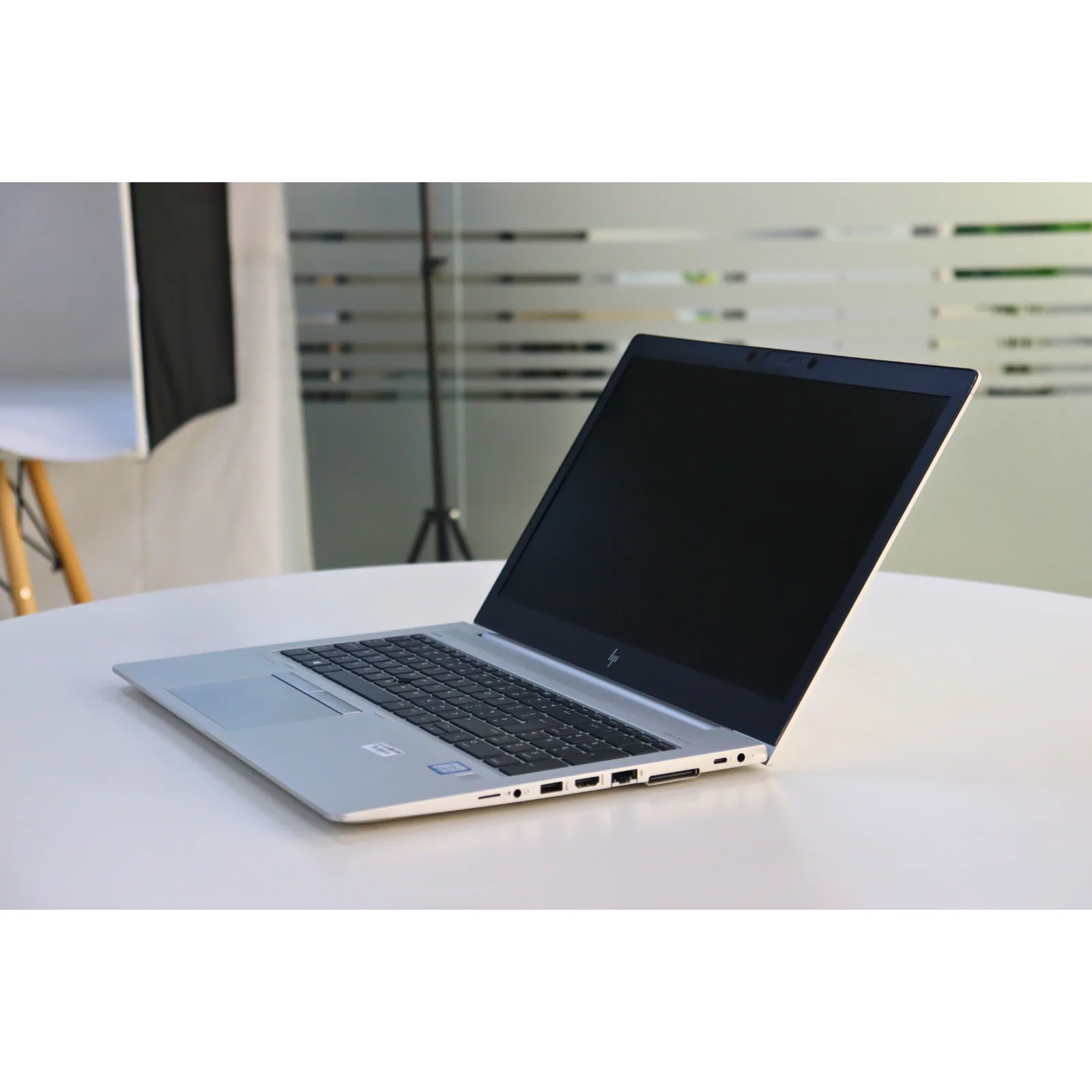 HP ELITEBOOK 850 G5: 8th Gen i5, 8GB RAM, 256GB SSD
