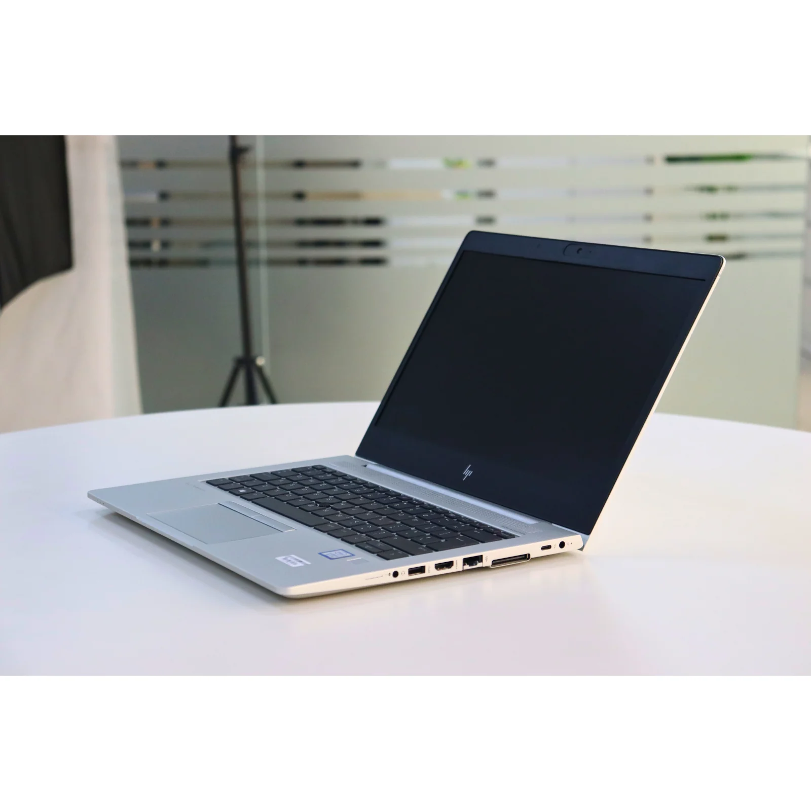 HP ELITEBOOK 830 G5: 8th Gen i5, 8GB RAM, 256GB SSD