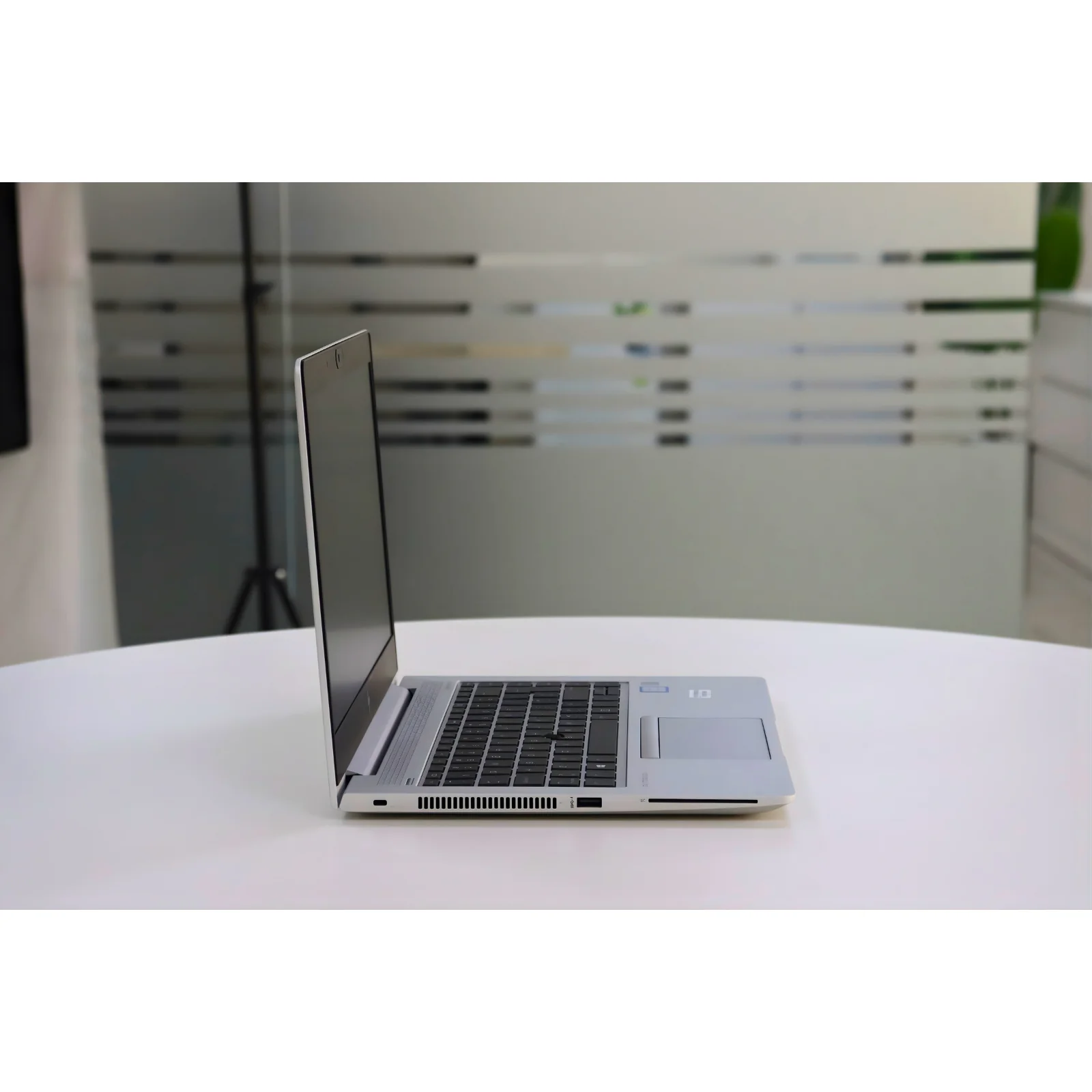 HP ELITEBOOK 840 G6: 8th Gen i5, 16GB RAM, 256GB SSD - AE Laptop image 3