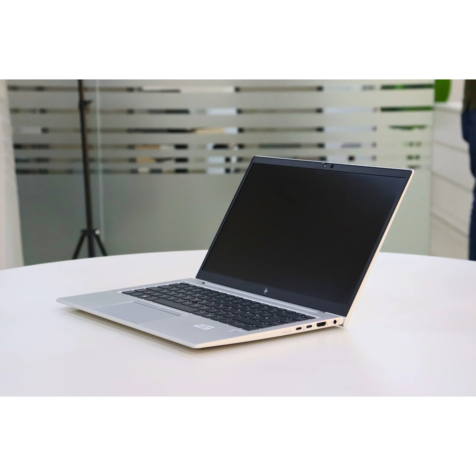 HP ELITEBOOK 845 G8:AMD RYZEN 3, 16GB RAM, 256GB SSD - Silver - Unit 00300
