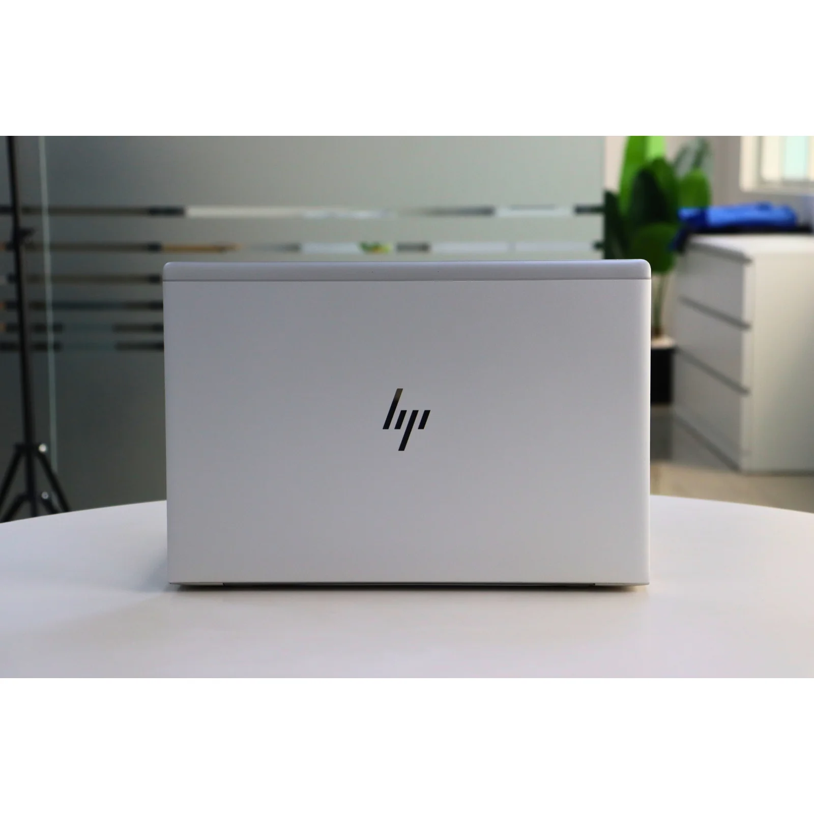 HP ELITEBOOK 850 G6: 8th Gen i5, 8GB RAM, 256GB SSD - Gray - Unit 01380 - AE Laptop image 6