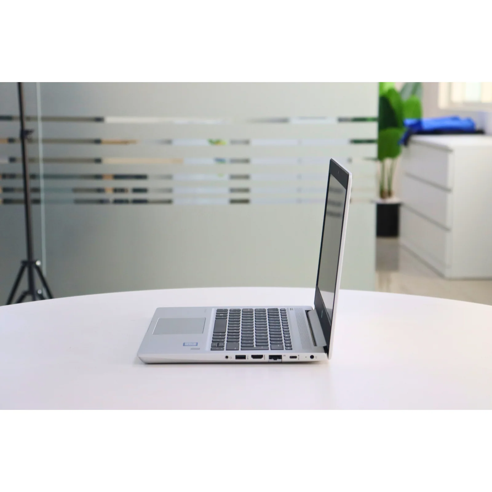 HP PROBOOK 430 G6: 8th Gen i5, 8GB RAM, 256GB SSD - AE Laptop image 4