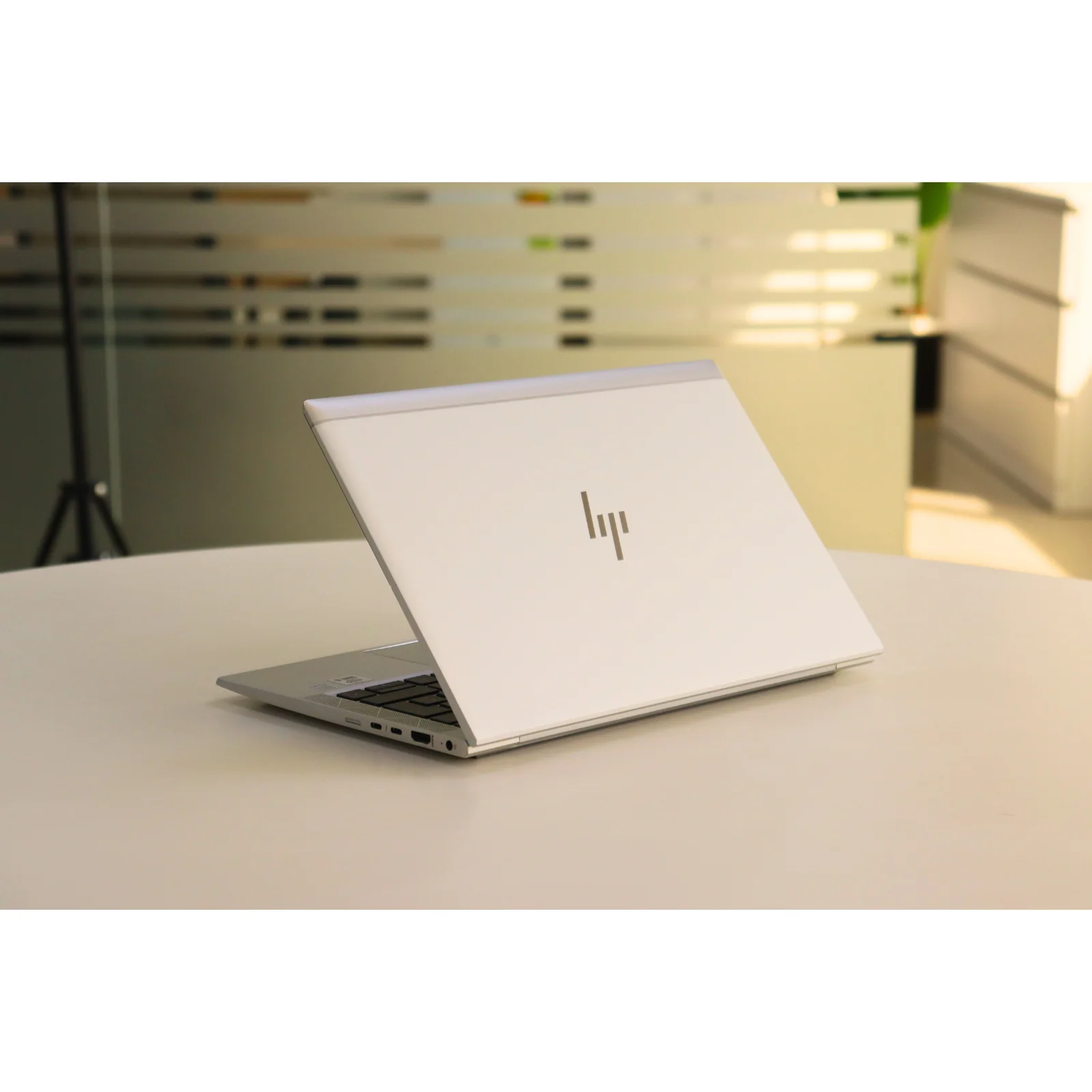 HP ELITEBOOK 830 G7: 10th Gen i5, 8GB RAM, 256GB SSD - Gray - Unit 00666 - AE Laptop image 5