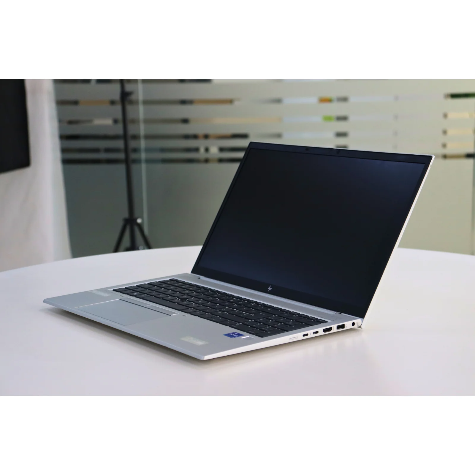 HP ELITEBOOK 850 G8: 11th Gen i7, 16GB RAM, 512GB SSD - Gray - Unit 01773