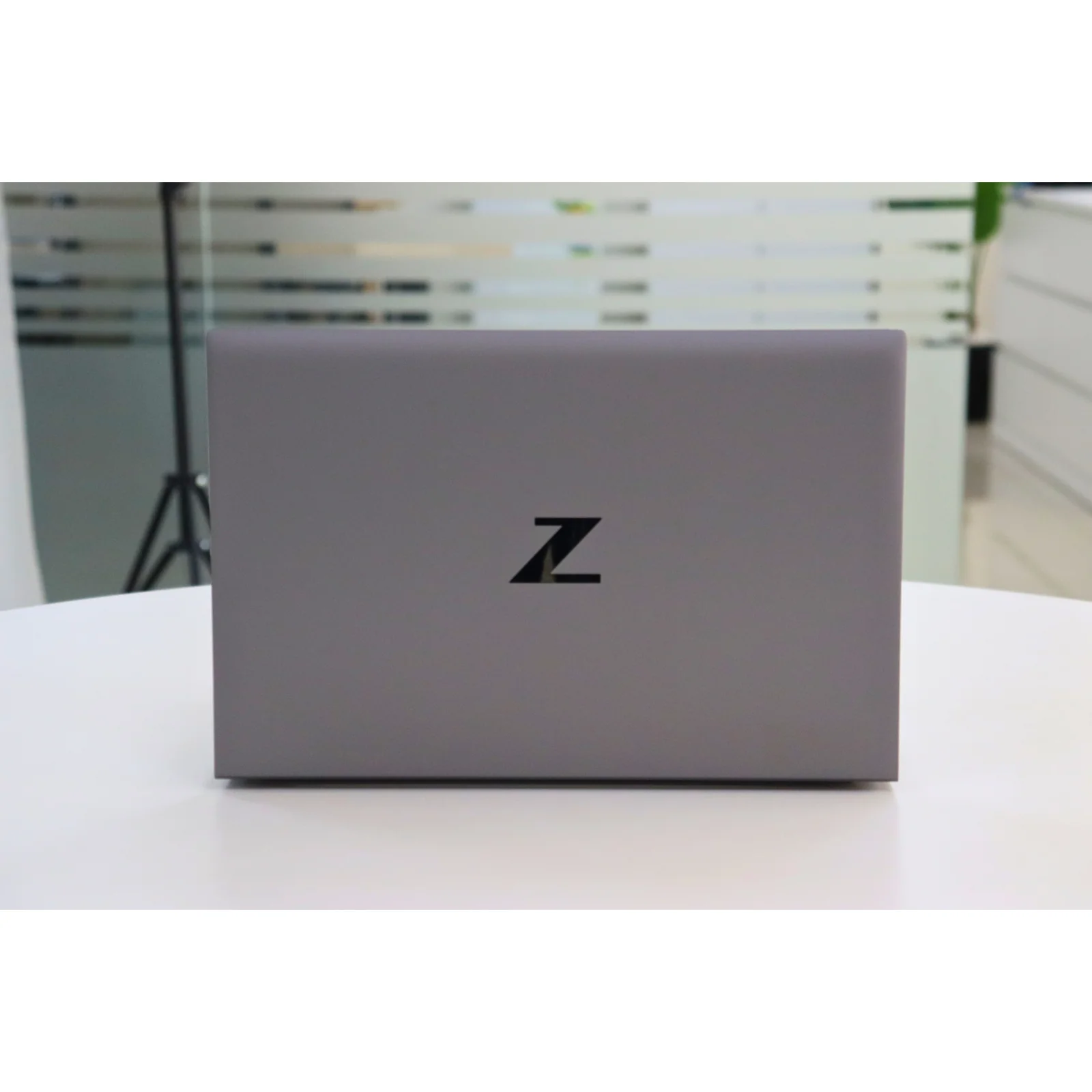 HP ZBOOK FIREFLY 14 G8: 11th Gen i7, 16GB RAM, 256GB SSD - Gray - Unit 98756 - AE Laptop image 6